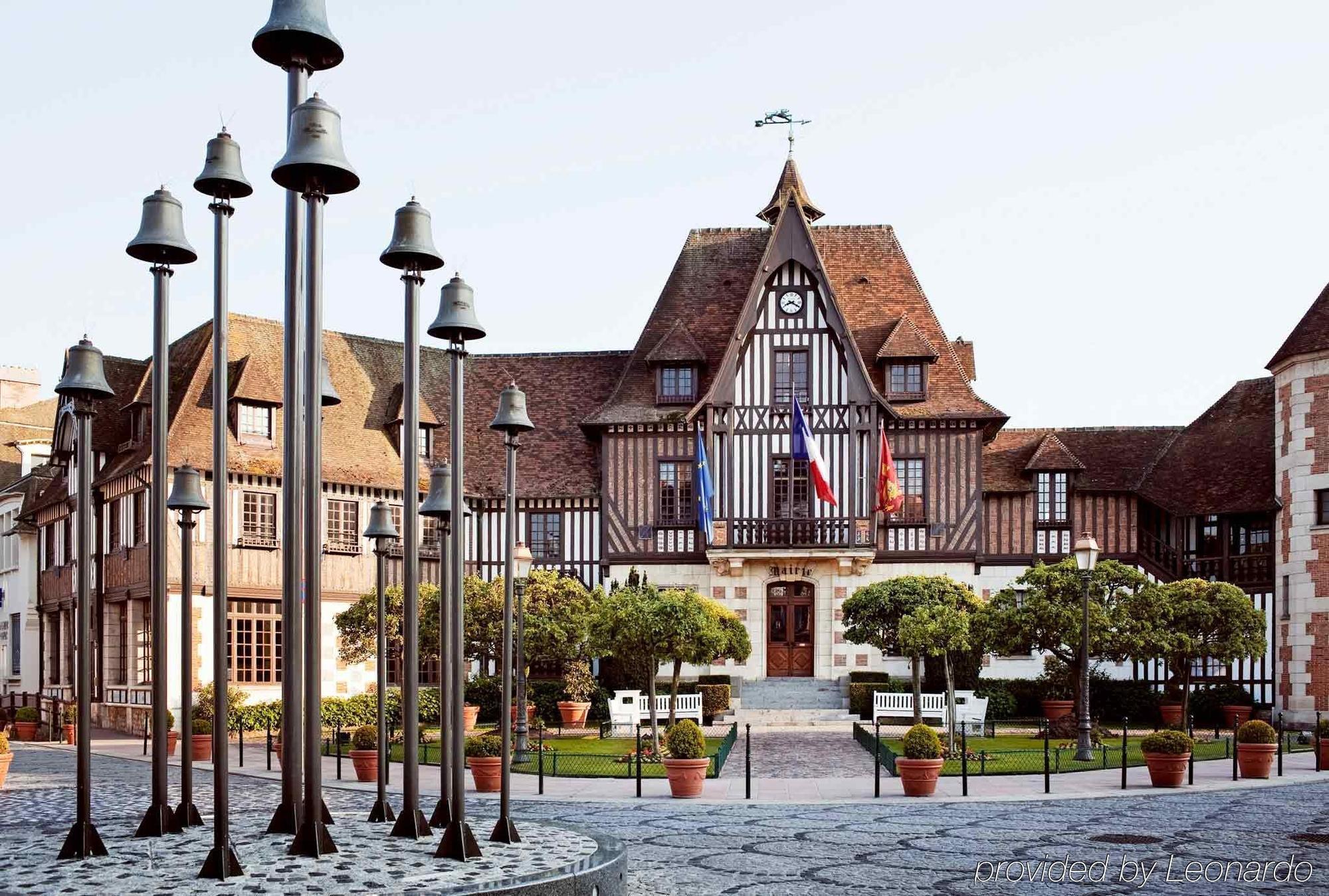 Mercure Deauville Centre Екстер'єр фото