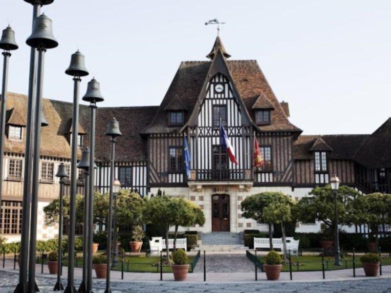 Mercure Deauville Centre Екстер'єр фото