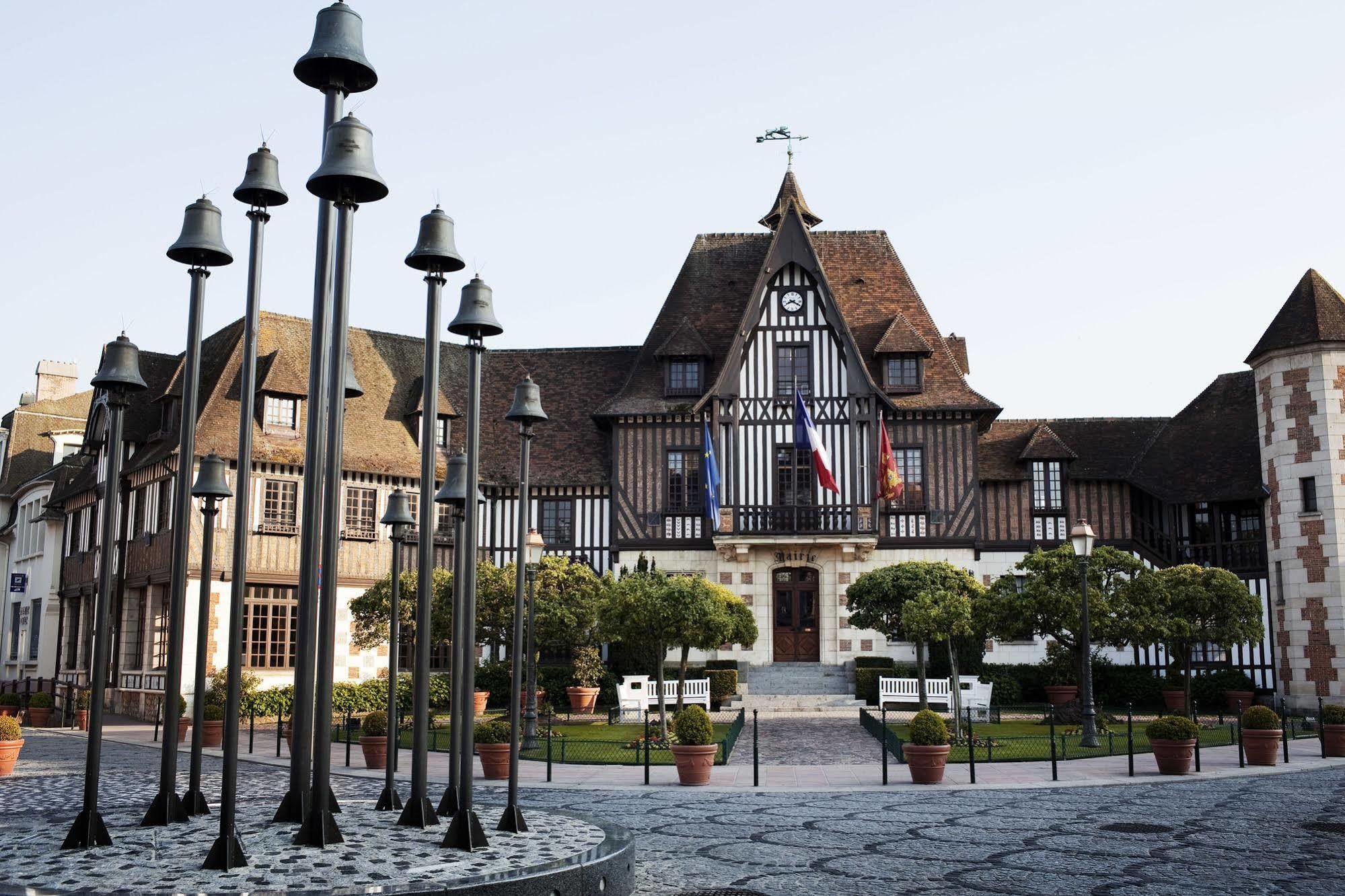 Mercure Deauville Centre Екстер'єр фото